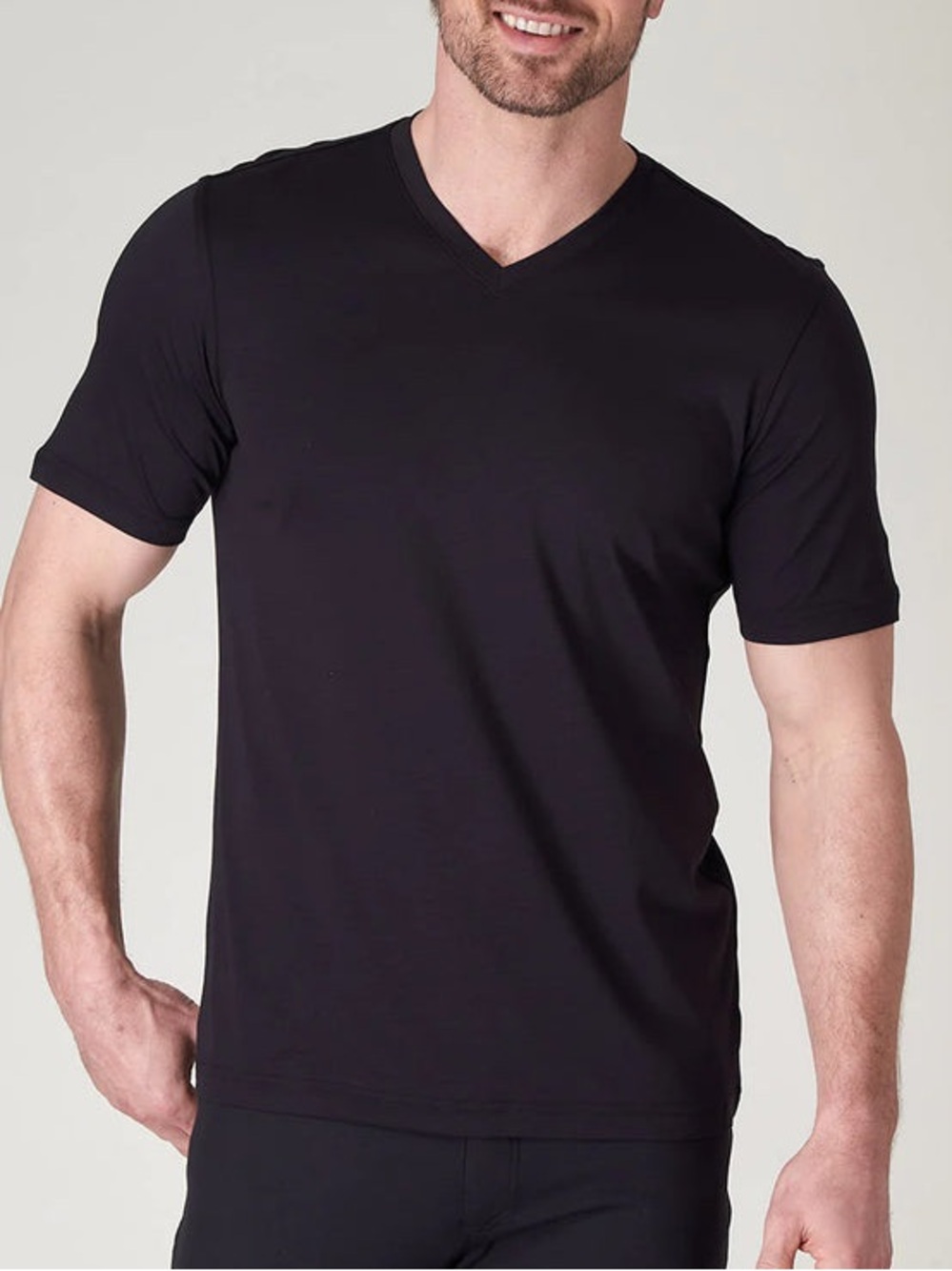 NWOT Raffi Men’s Pima Cotton V-Neck T-Shirt Short Sleeve Casual Tee Black Large